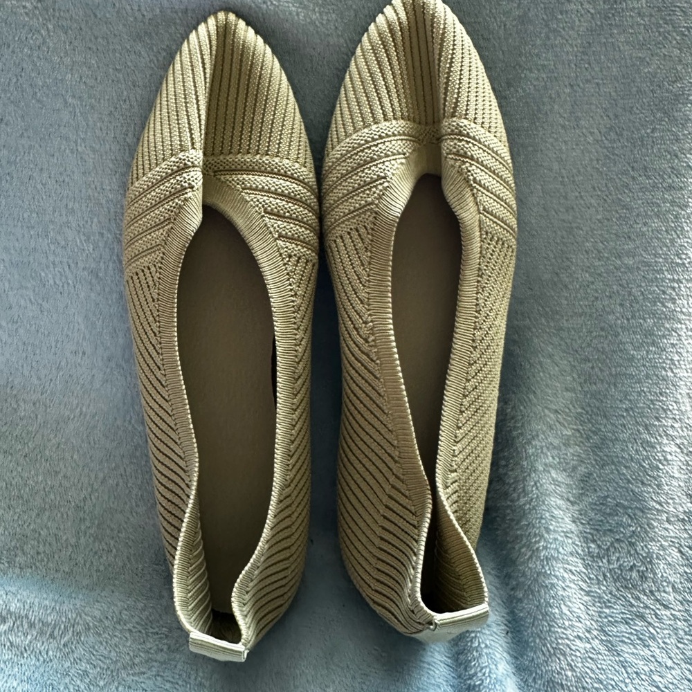 🤍✨ SHEIN Beige Knit Pointed Toe Flats EU 41 ✨🤍
